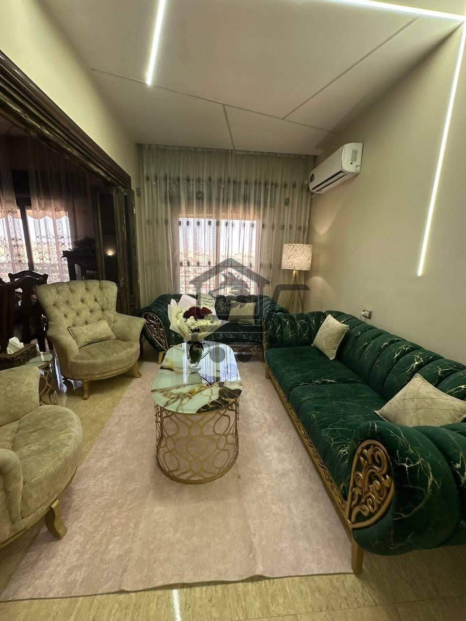 منزل في شارع النيل - الصورة 9