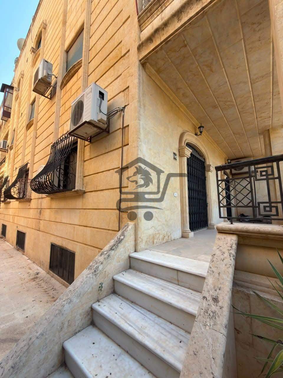 منزل فاخر - الصورة 4