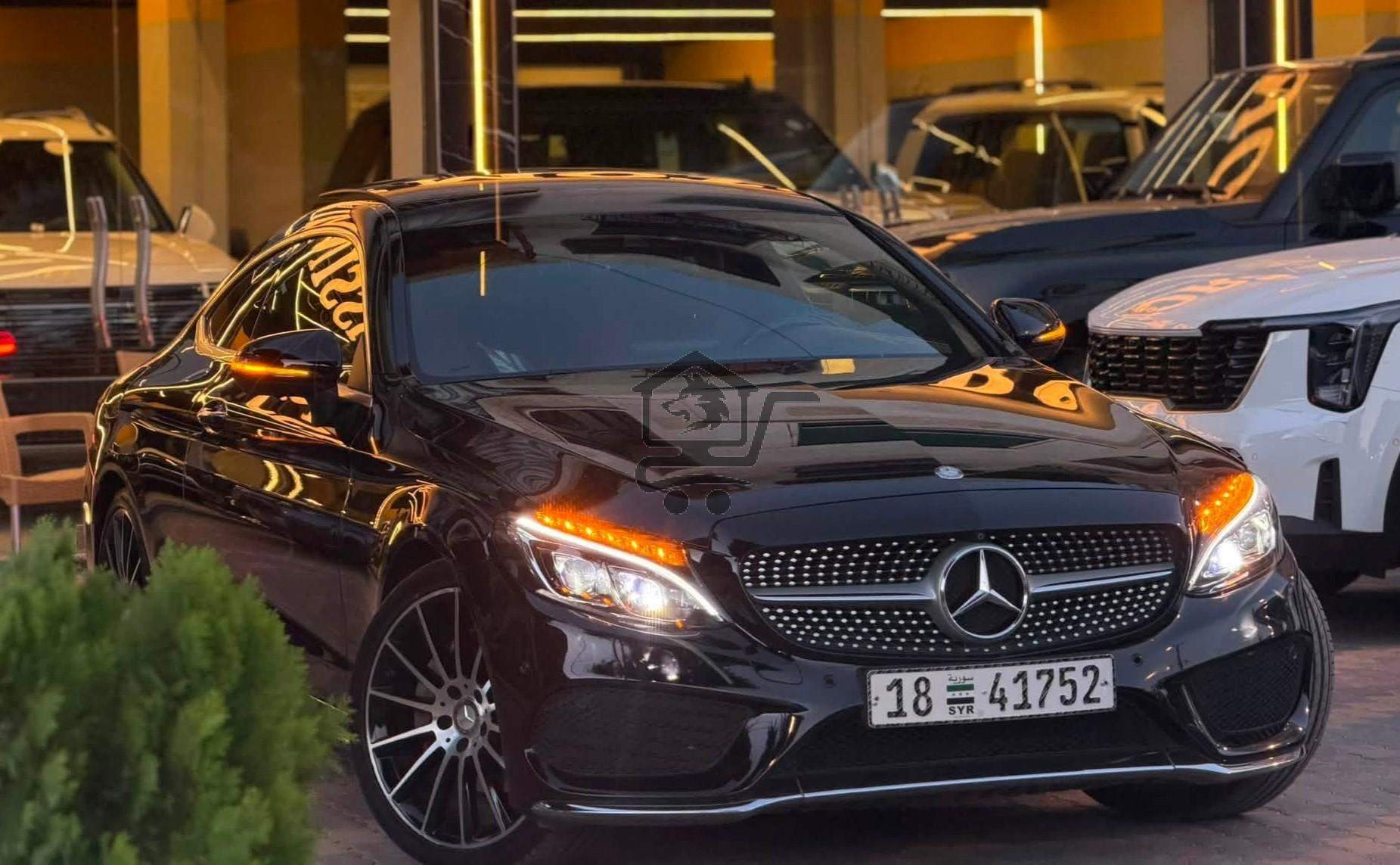 Mercedes-Benz C200 Coupe - الصورة 1