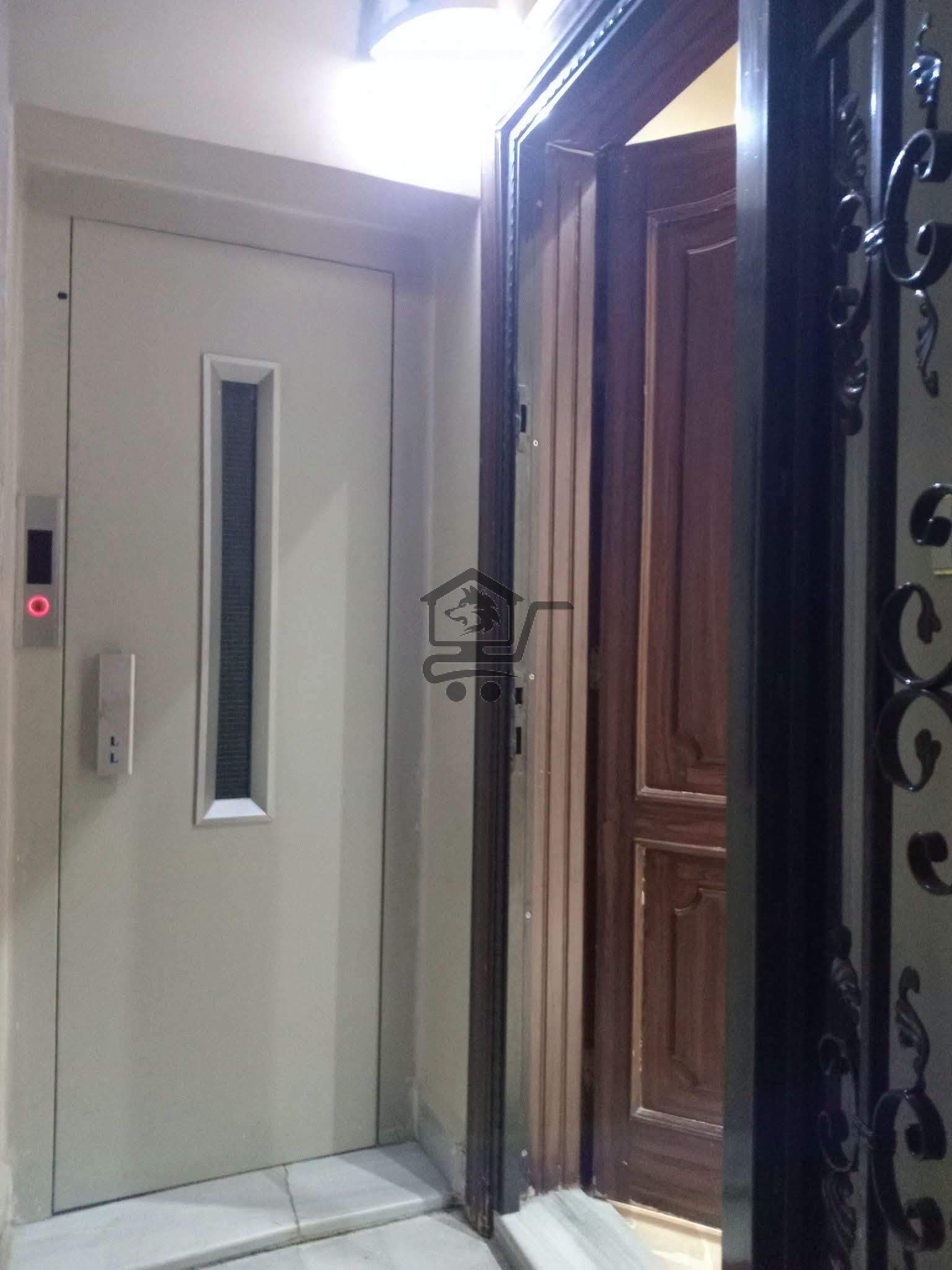شقة مميزة للبيع - الصورة 2