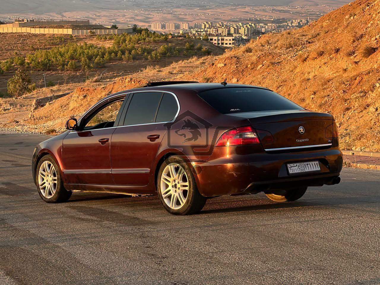 Skoda Superb - الصورة 8