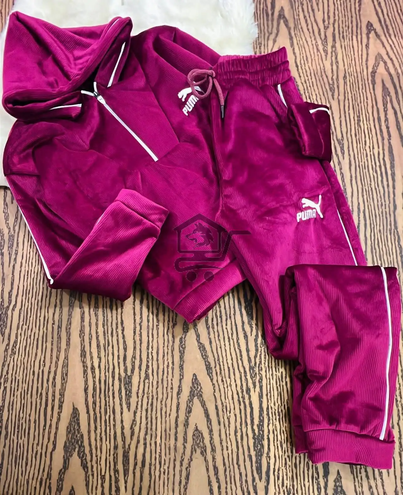 بيجامة مخمل - الصورة 1