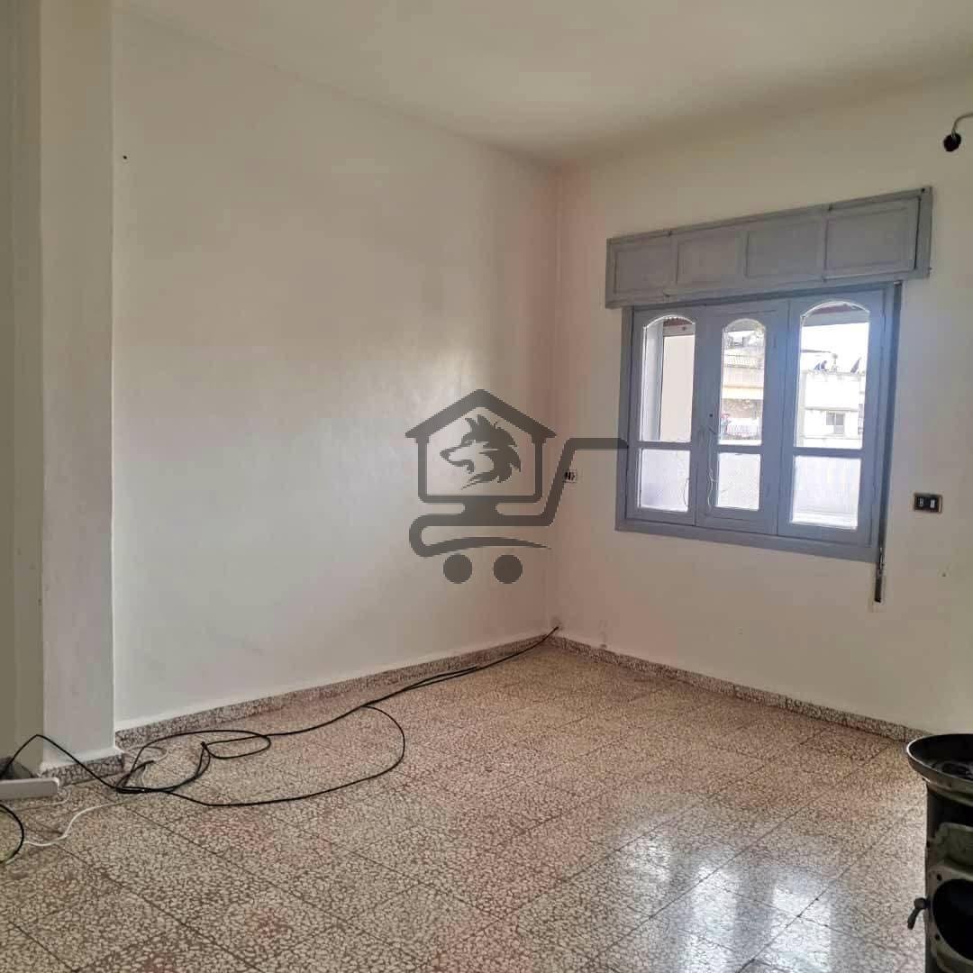 شقة بموقع مميز - الصورة 1