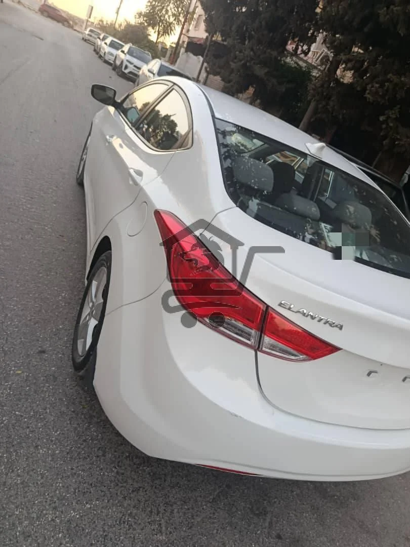 هوندا أفنتي - الصورة 2