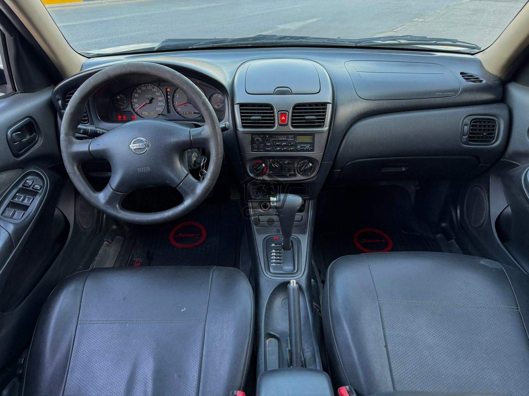 Nissan Sunny 2004 - الصورة 6