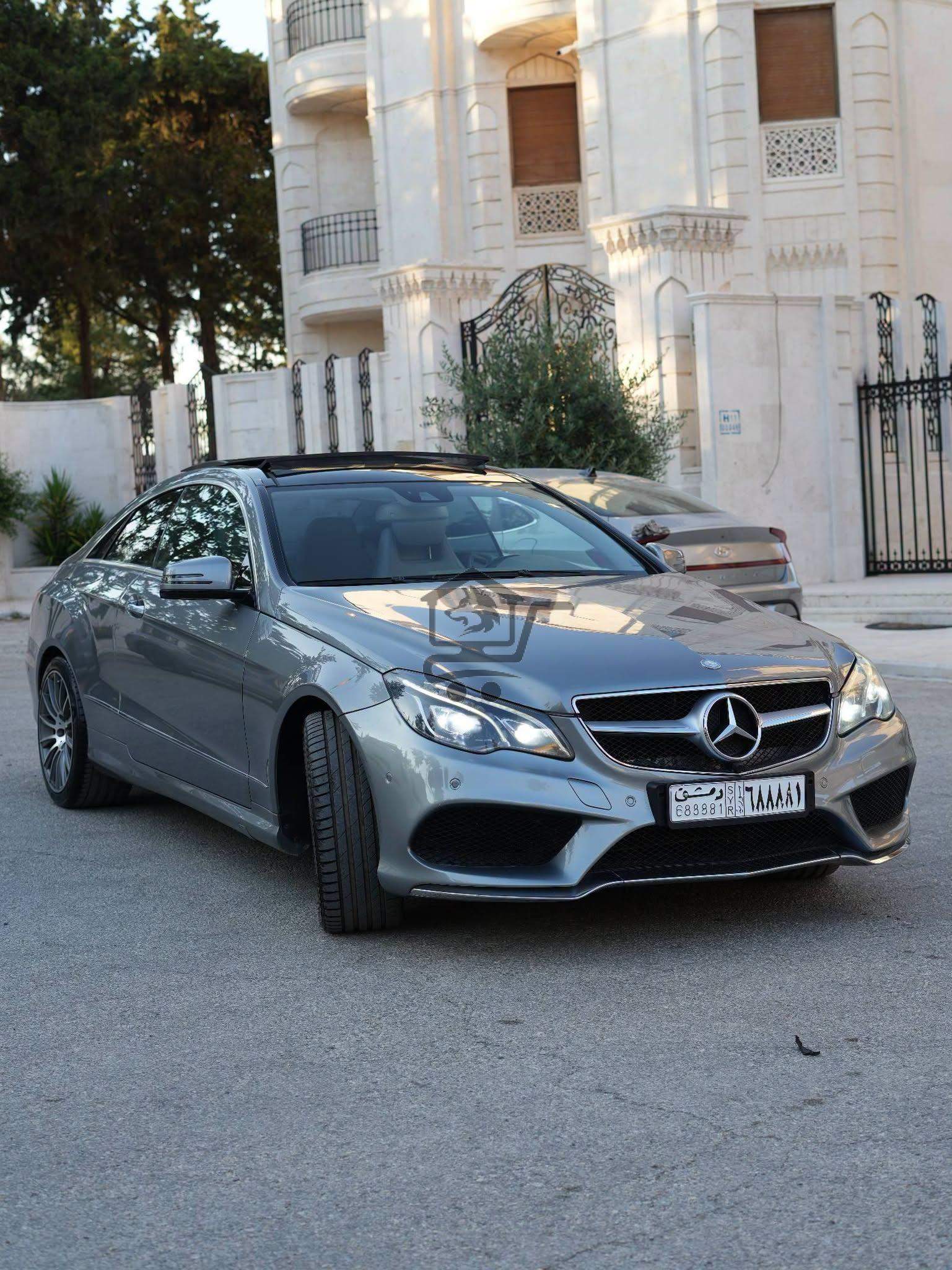 Mercedes Benz E350 Coupe - الصورة 1