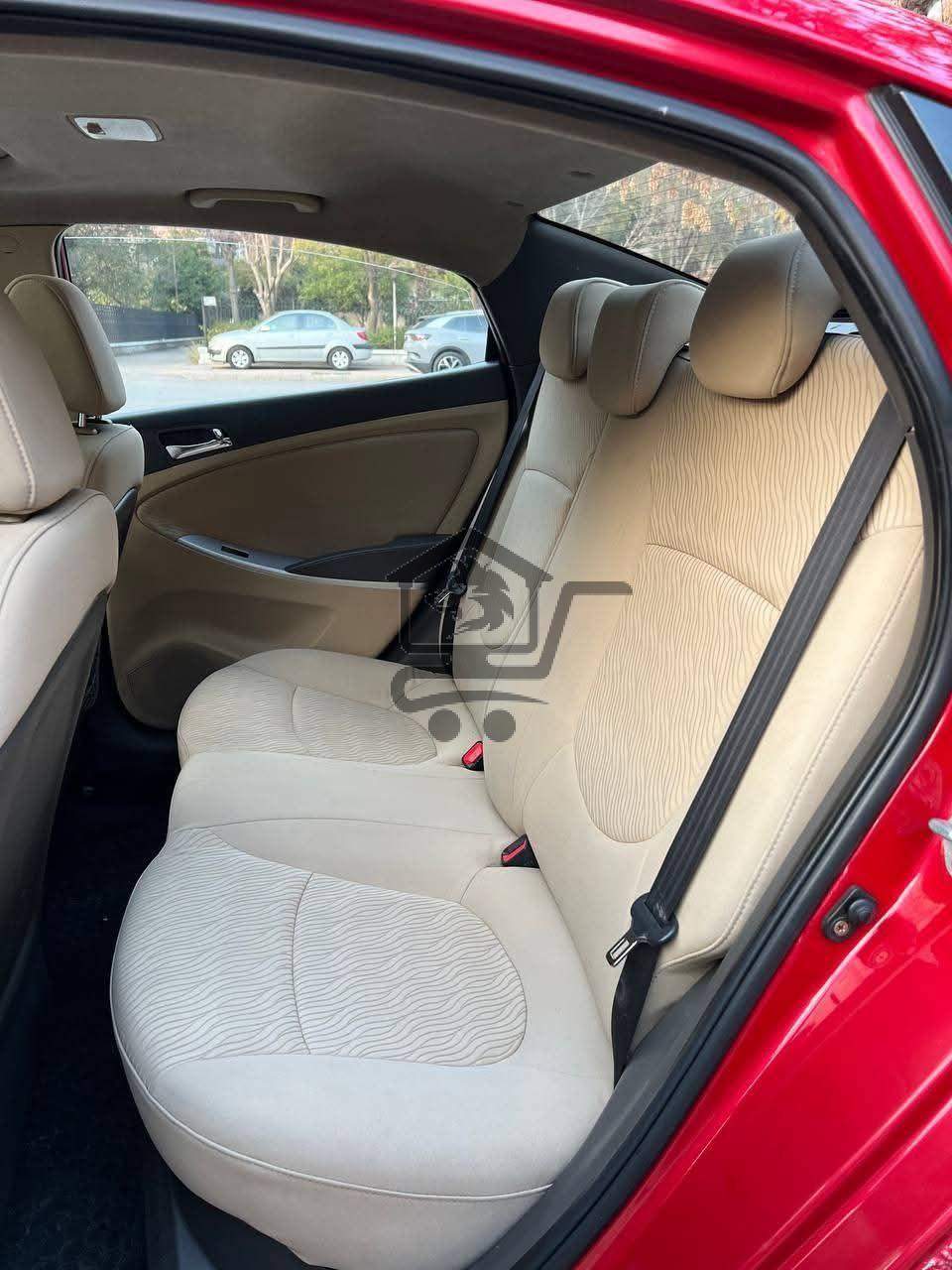 Hyundai Accent 2011 - الصورة 6