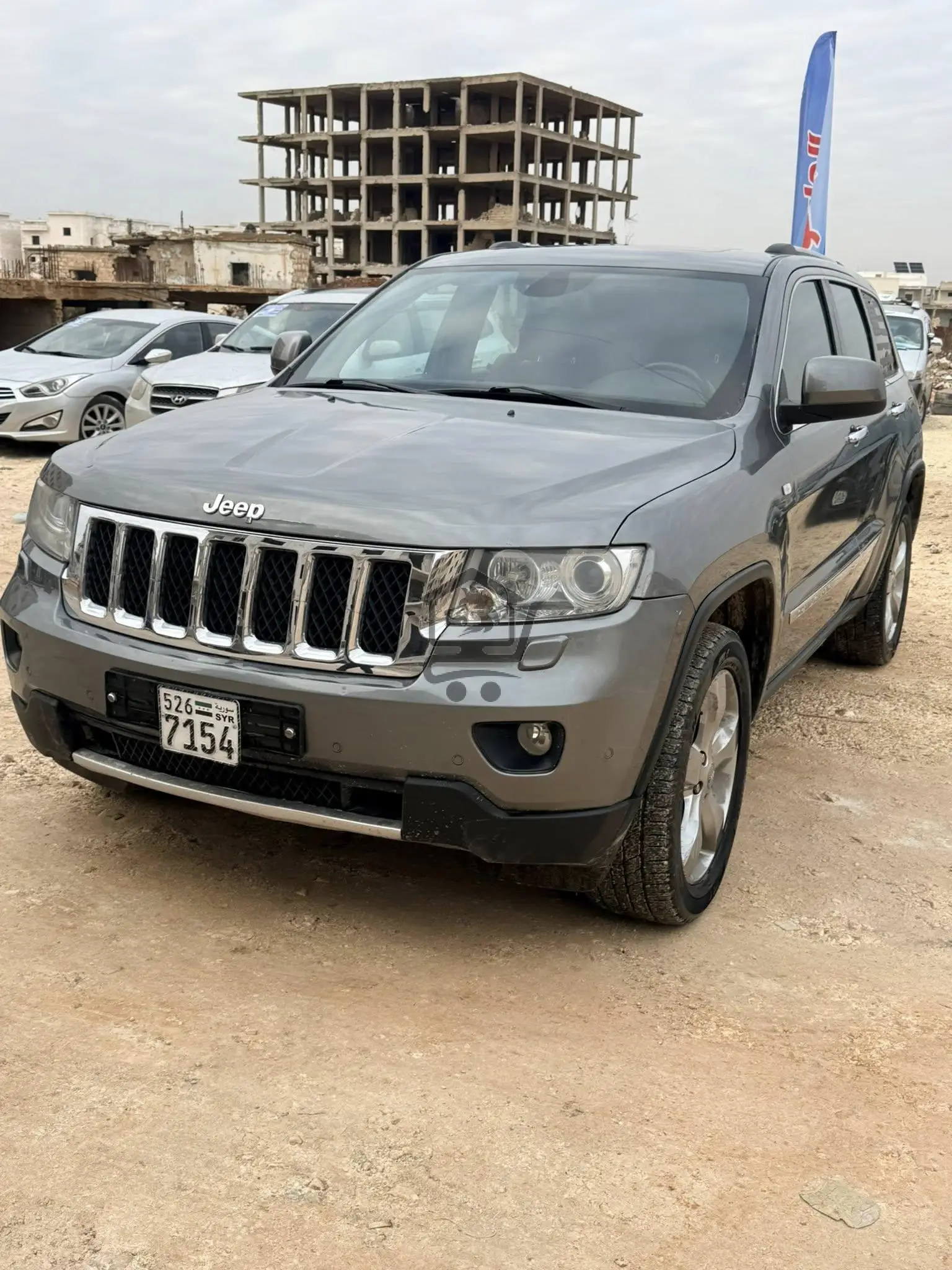 جيب غراند شيروكي مازوت 2013 - الصورة 8