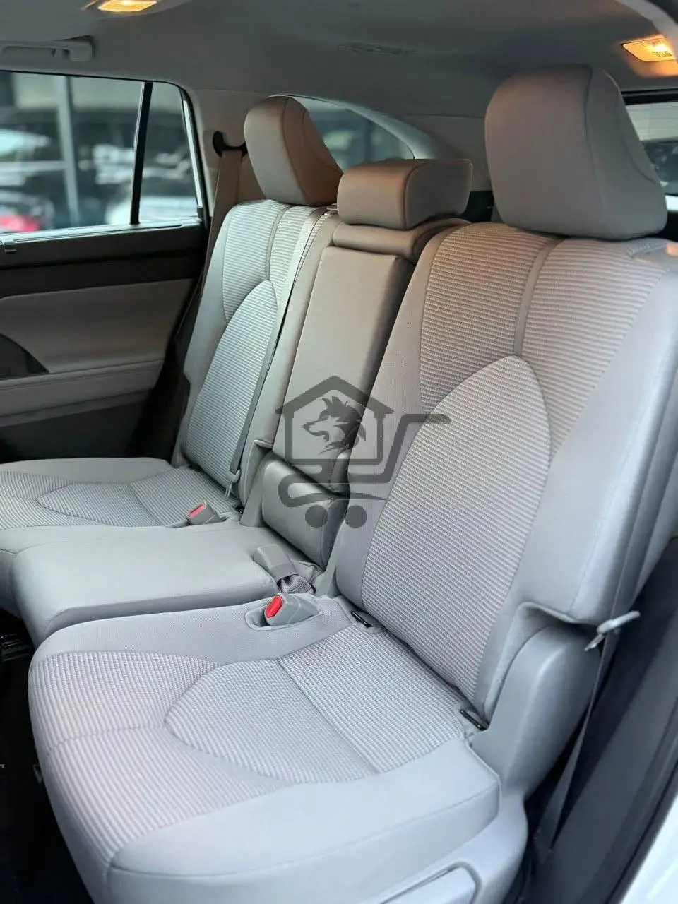 Toyota HighLander GLE - الصورة 10