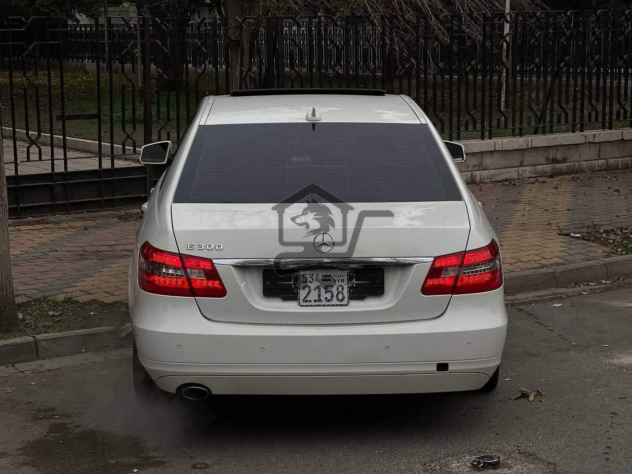 Mercedes-Benz E200 - الصورة 2