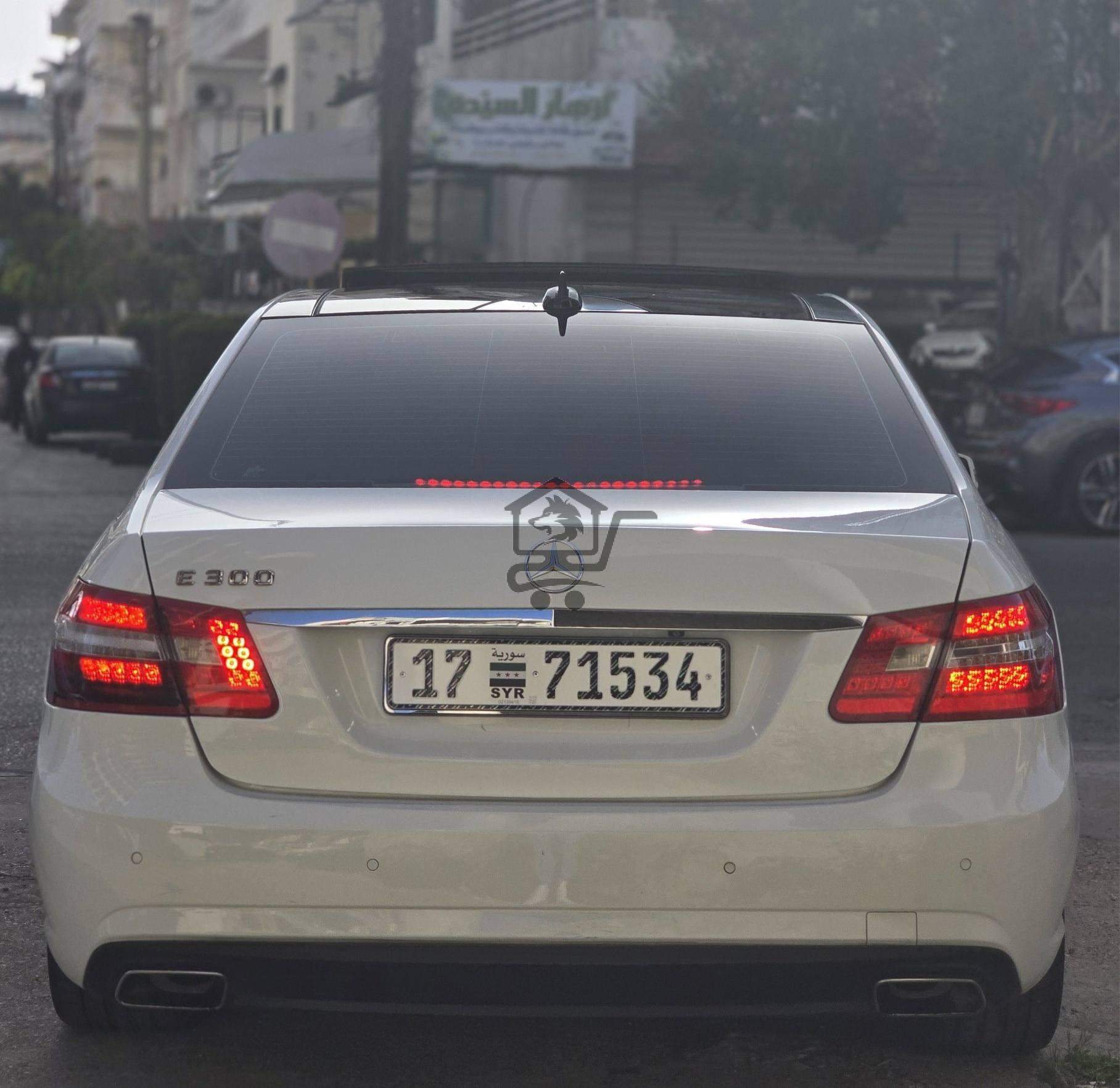 Mercedes-Benz E300 AMG - الصورة 3