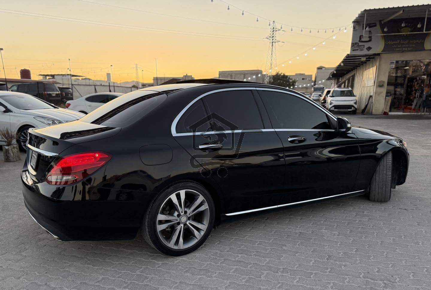 Mercedes C300 2015 4matic - الصورة 4