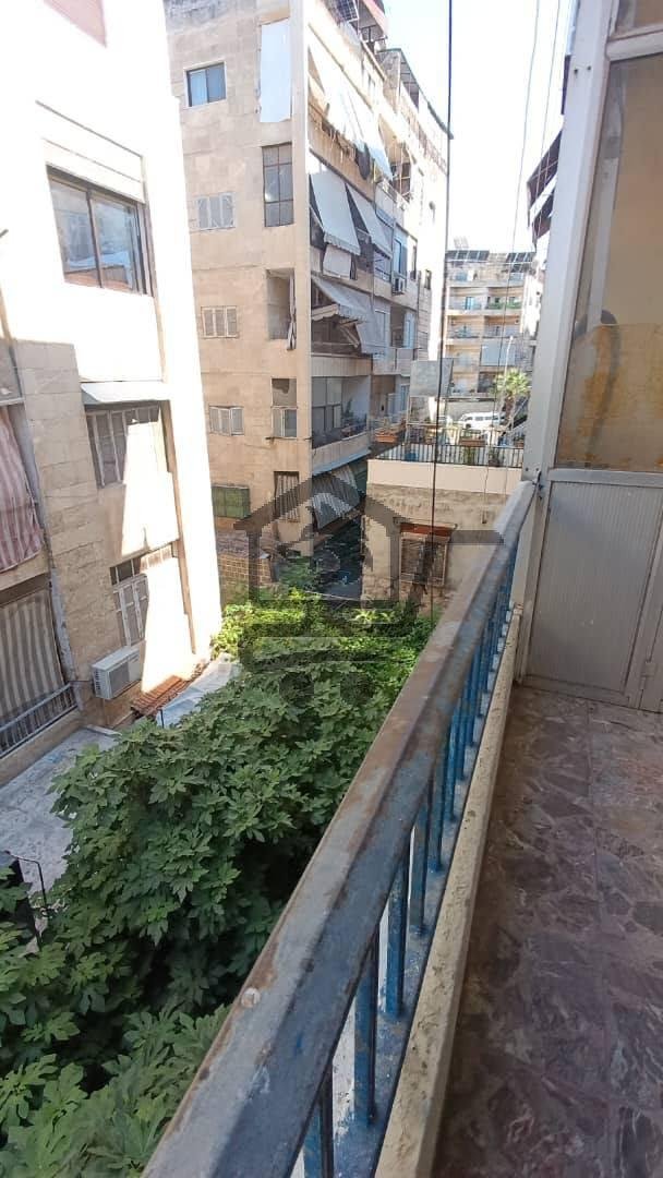 شقة في شارع النيل - الصورة 3
