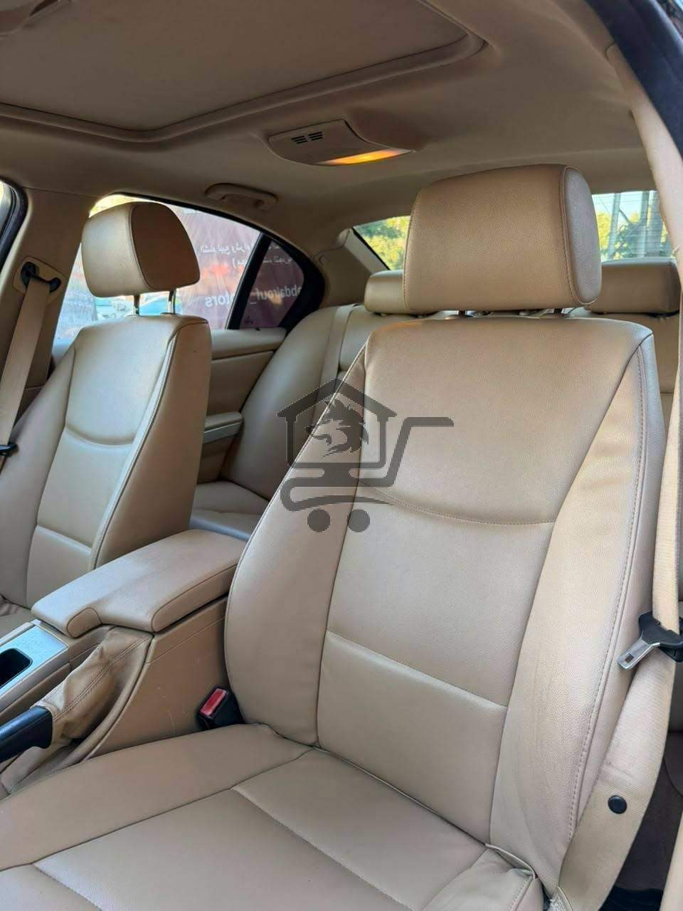 BMW 320i 2011 - الصورة 9
