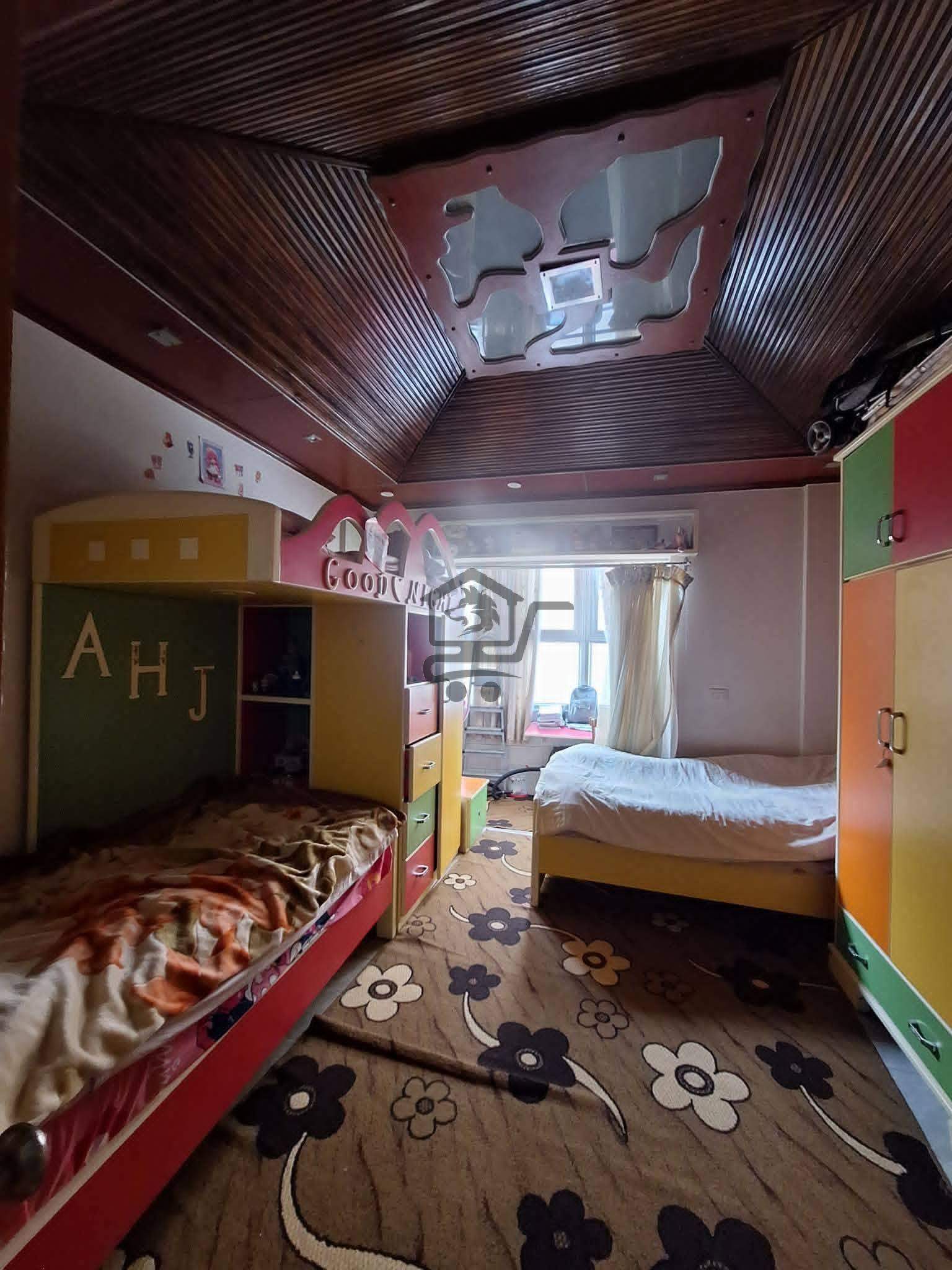 شقة بتجهيز جيد - الصورة 5