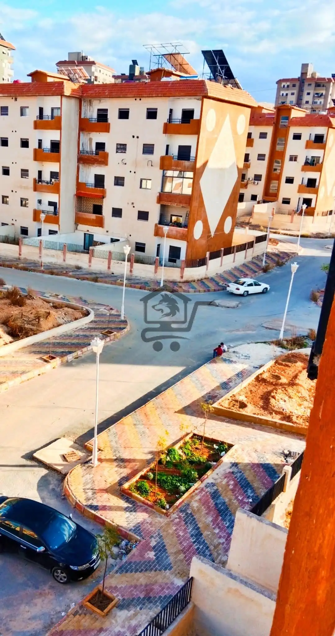 للبيع شقة أنيقة ومرتبة بكسوة عصرية سوبر ديلوكس - الصورة 2