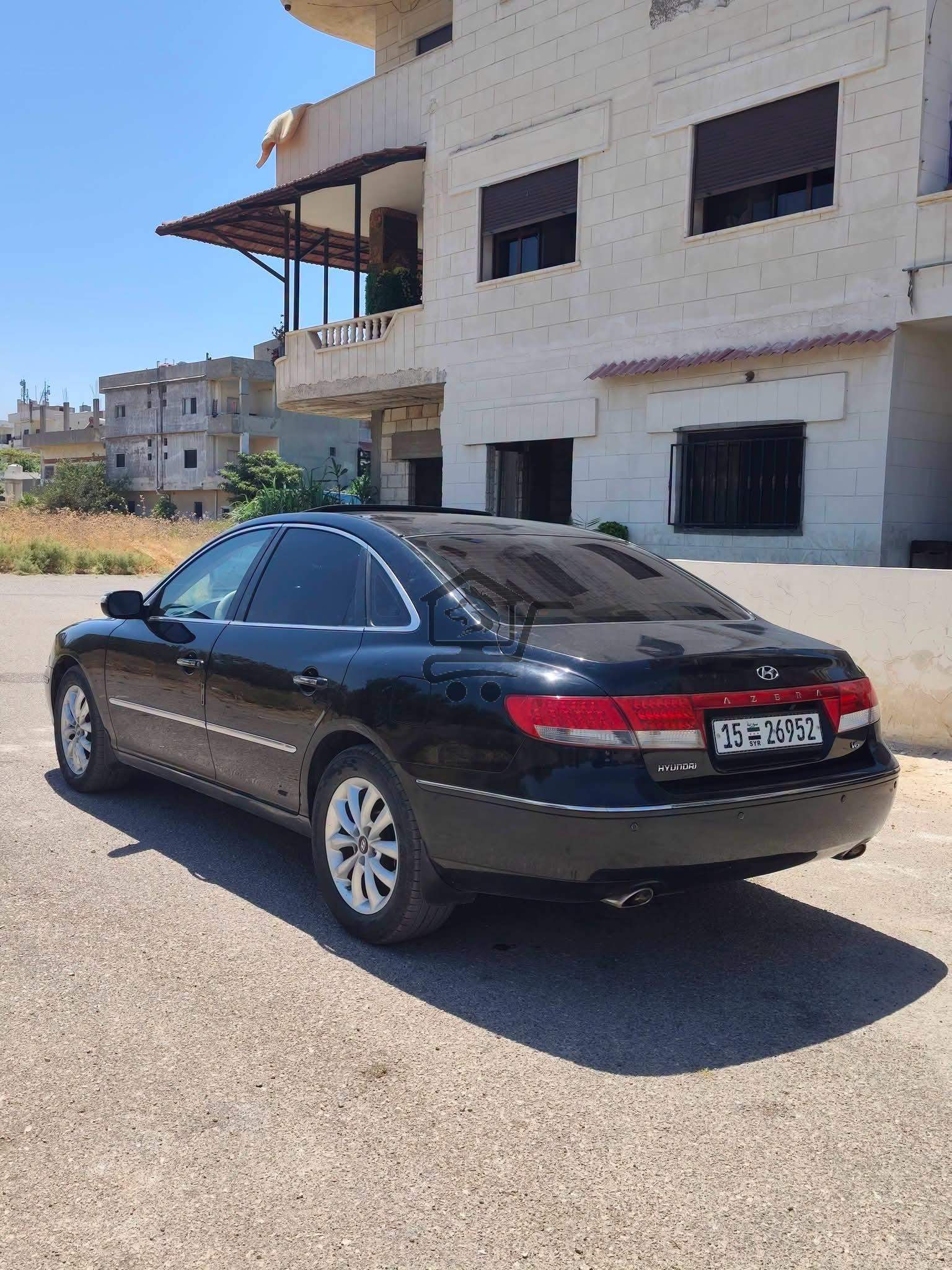HYUNDAI AZERA - الصورة 4
