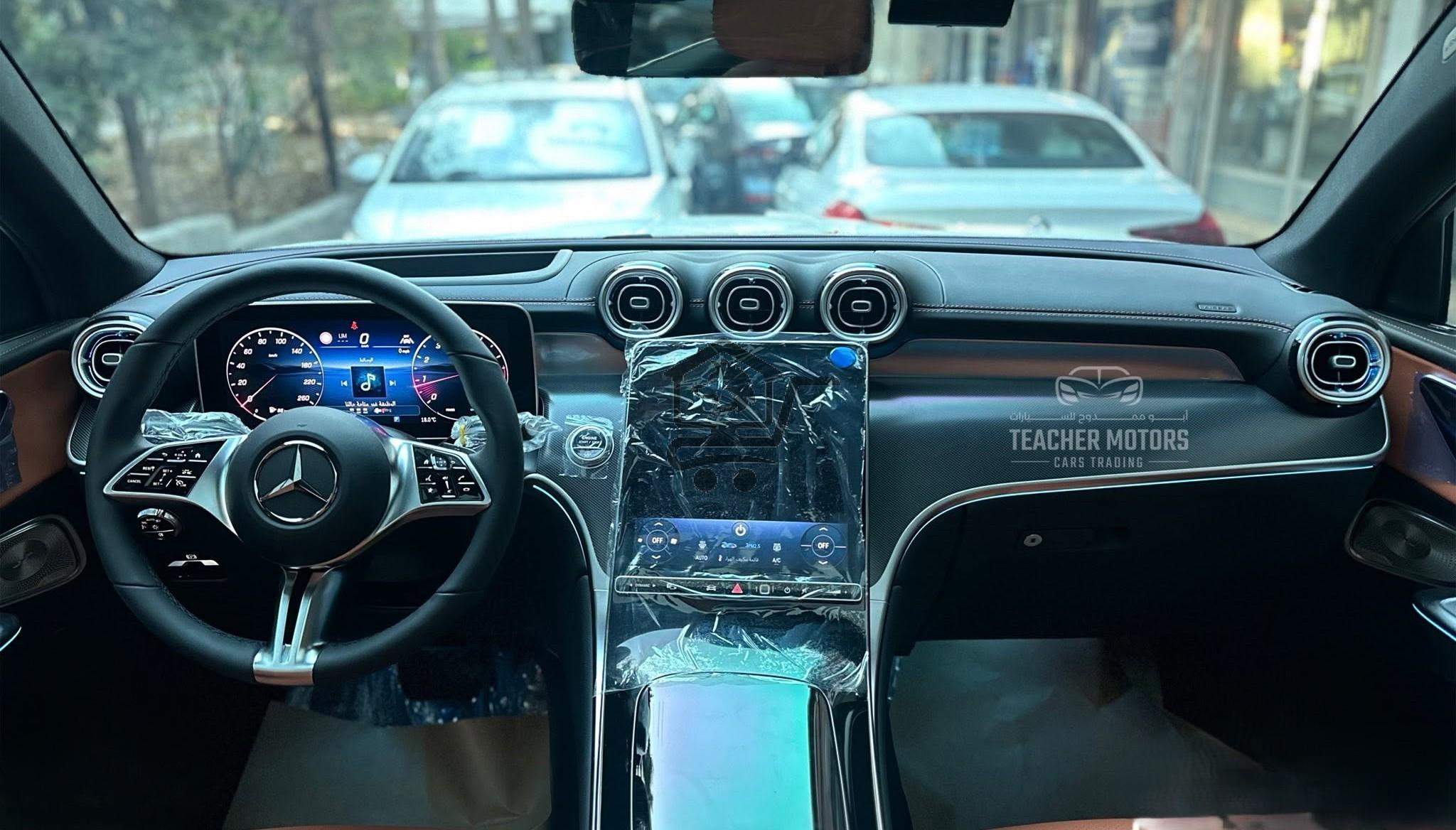 Mercedes GLC 300 4Matic - الصورة 7