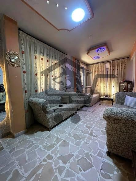 شقة بسعر مغري - الصورة 1