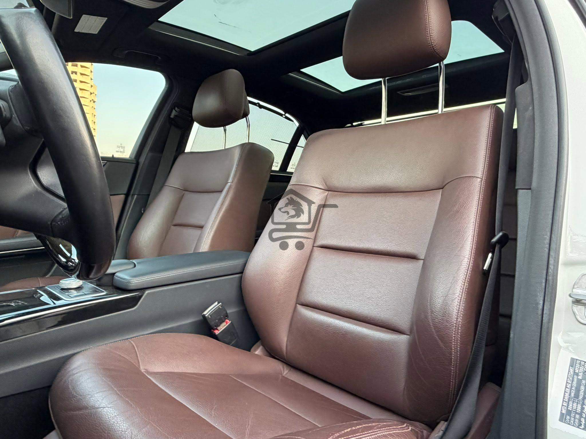 Mercedes-Benz E300 2010 - الصورة 6