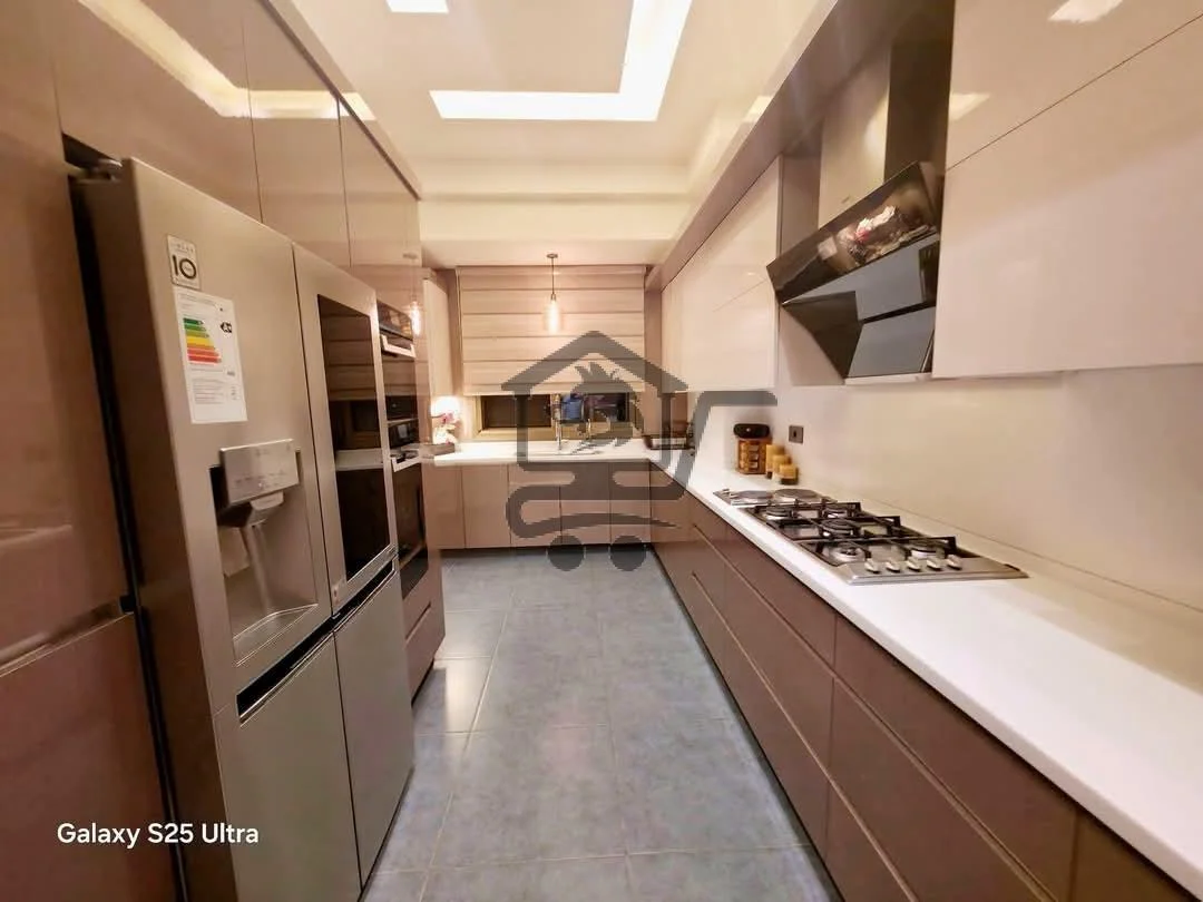 شقة ملكية مع فرش كامل - الصورة 4