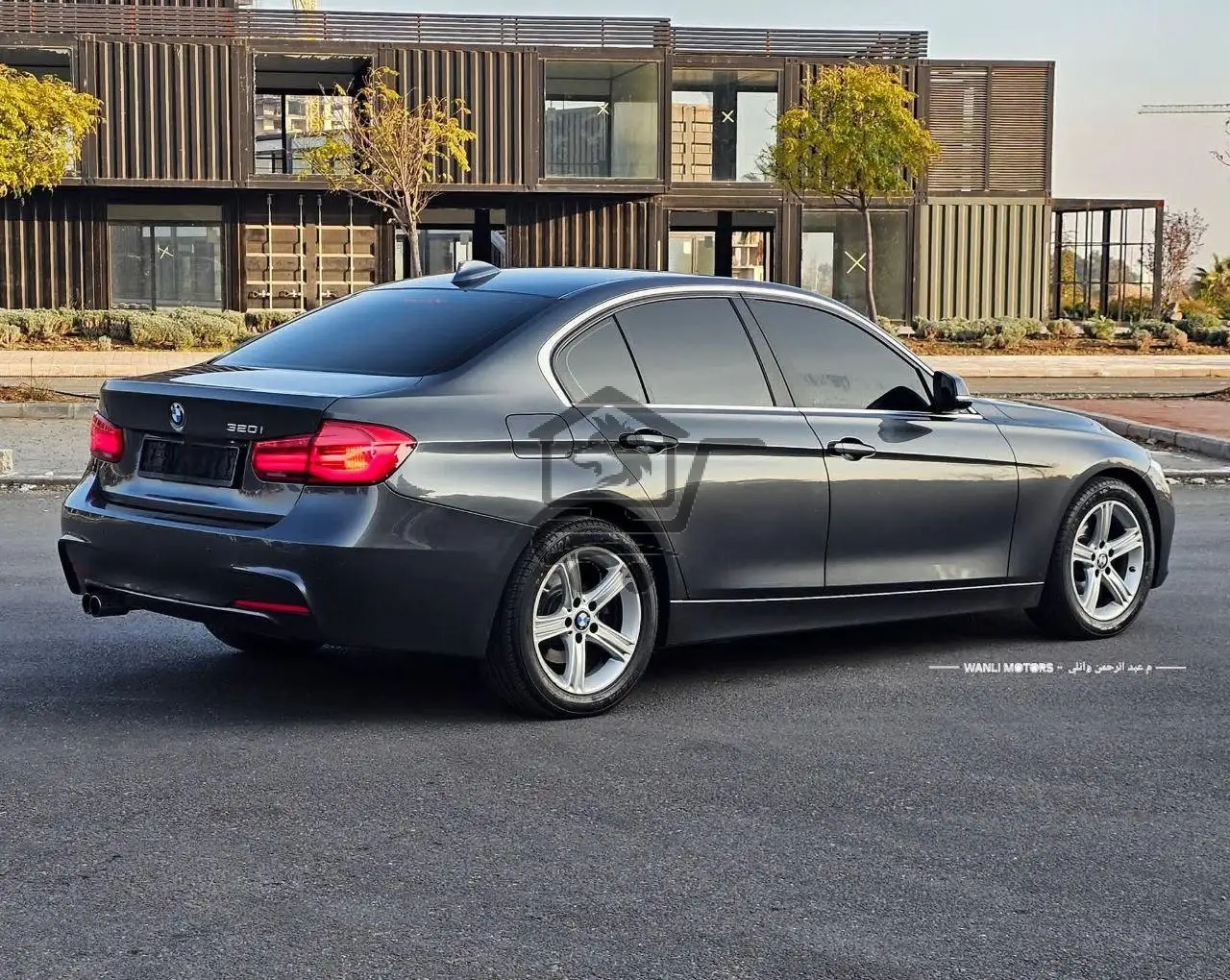 BMW 320 2017 - الصورة 3