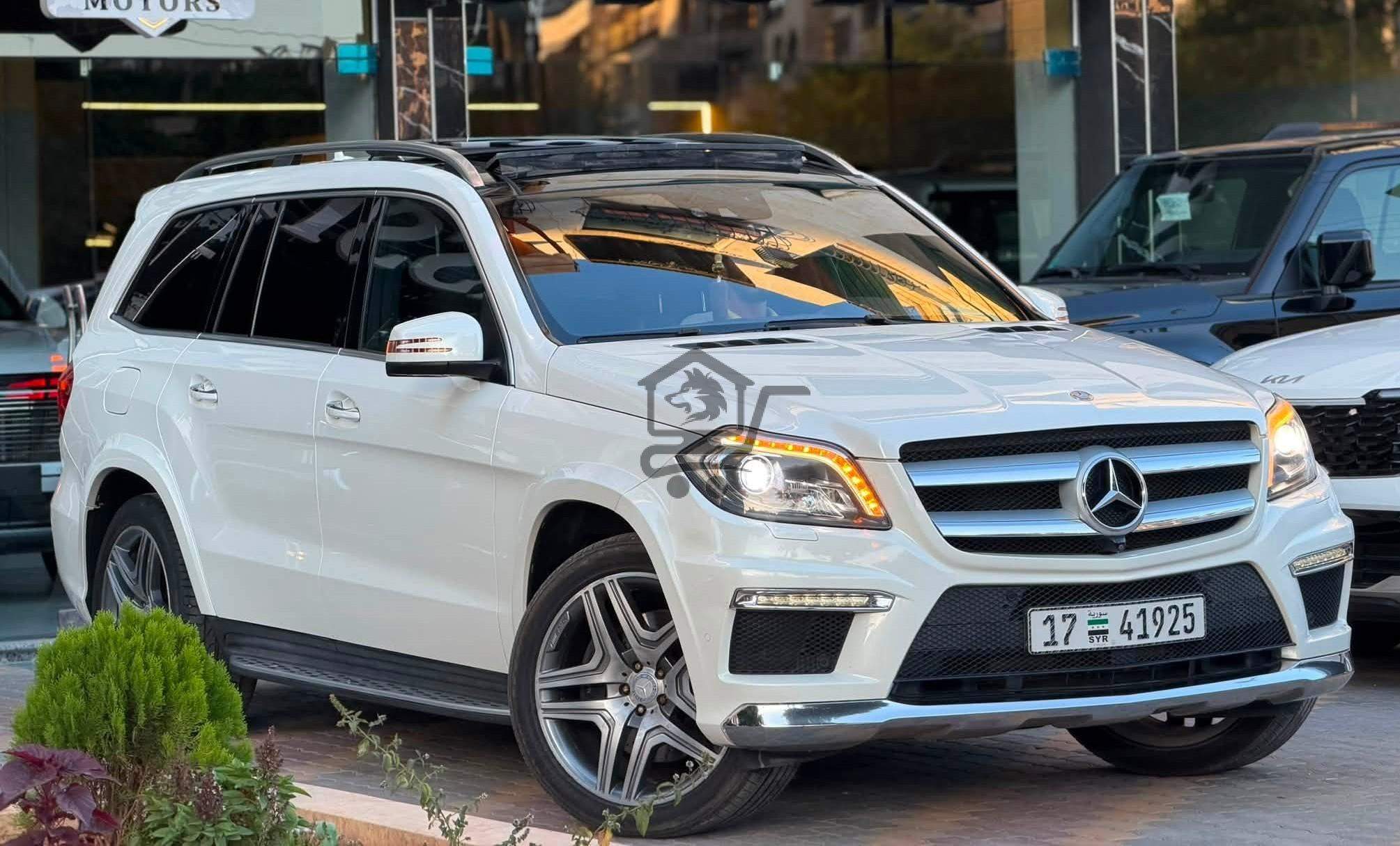 Mercedes-Benz GL500 2015 - الصورة 3