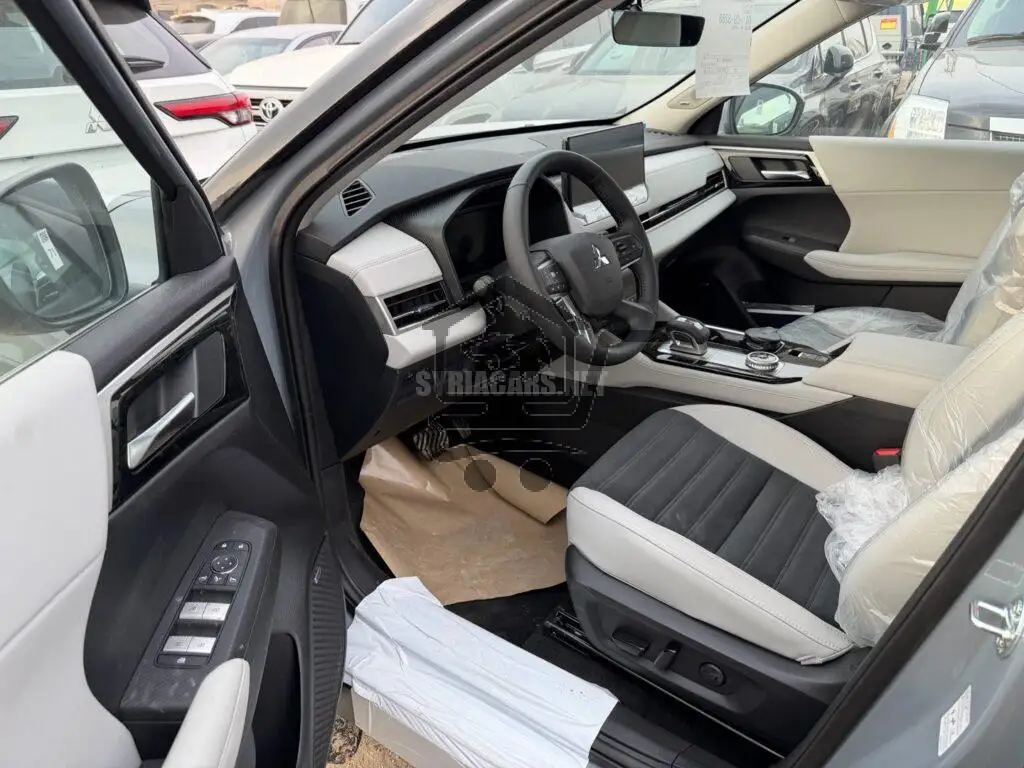 ميتسوبيشي - Mitsubishi Outlander - الصورة 7