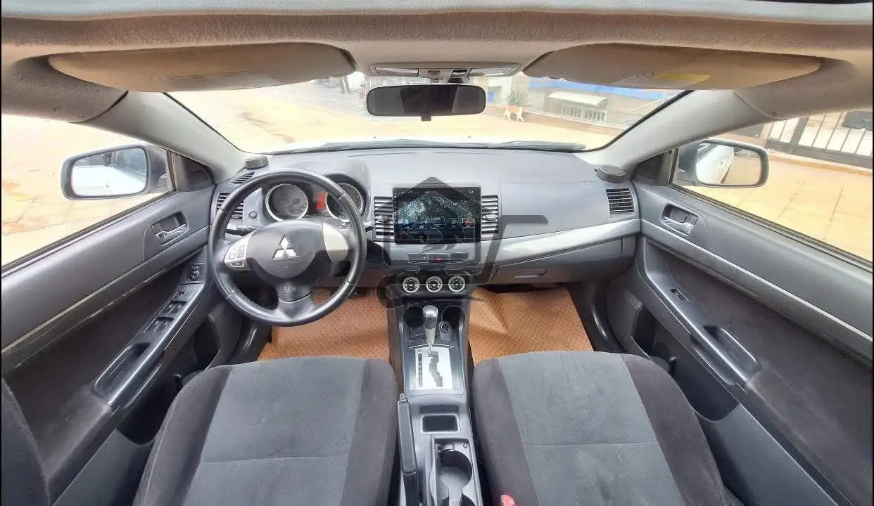 ميتسوبيشي لانسر GLX - الصورة 5