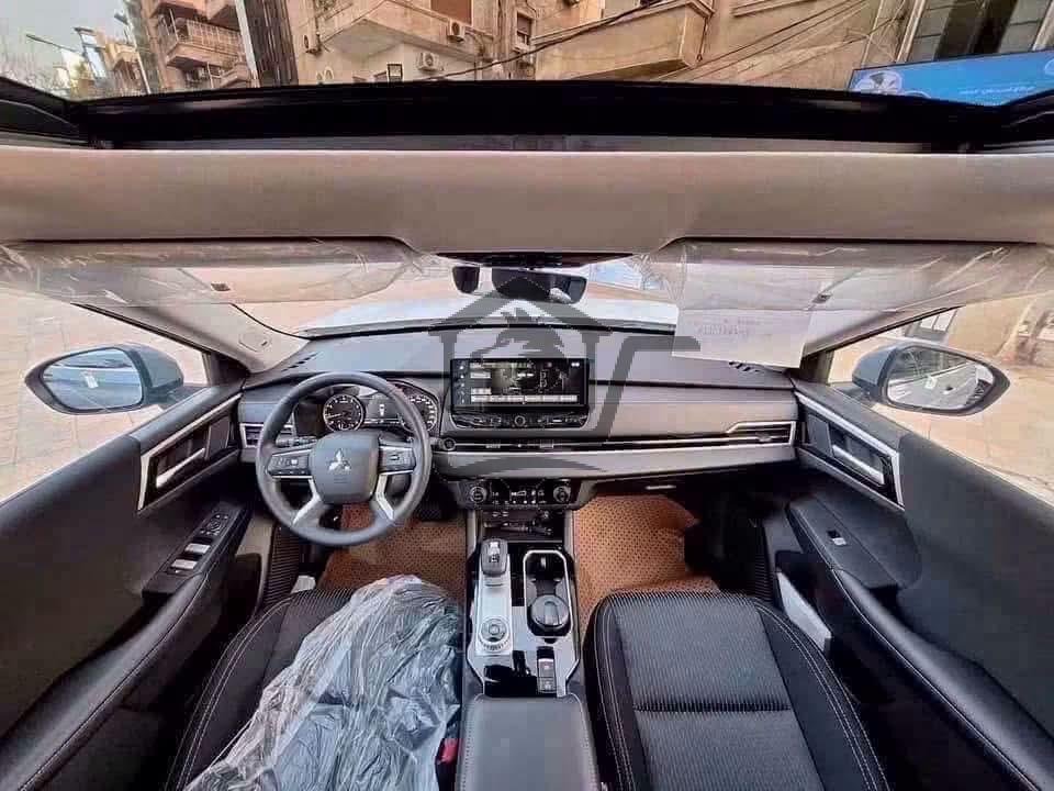 Mitsubishi Outlander - الصورة 2