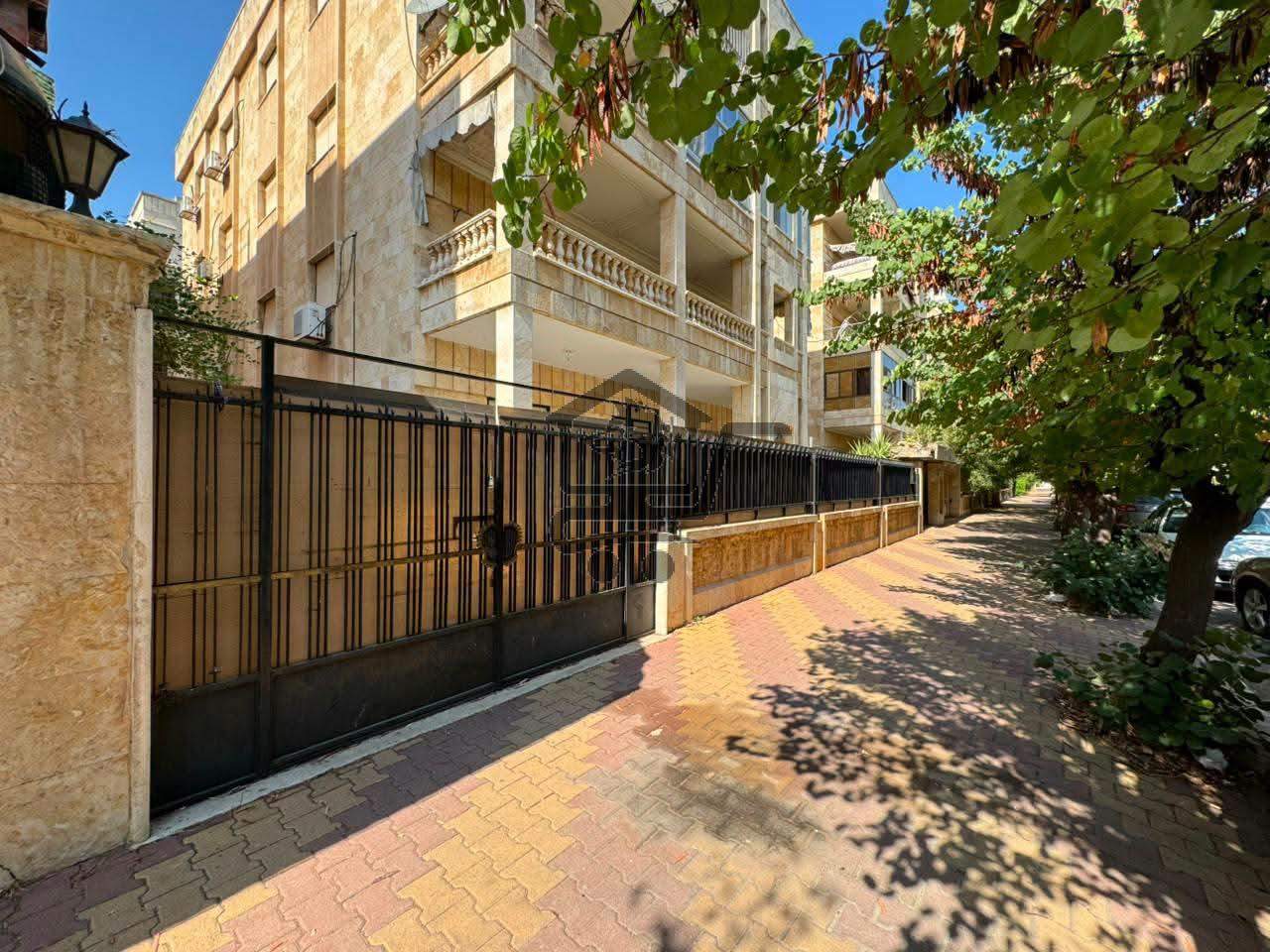 منزل فاخر - الصورة 3