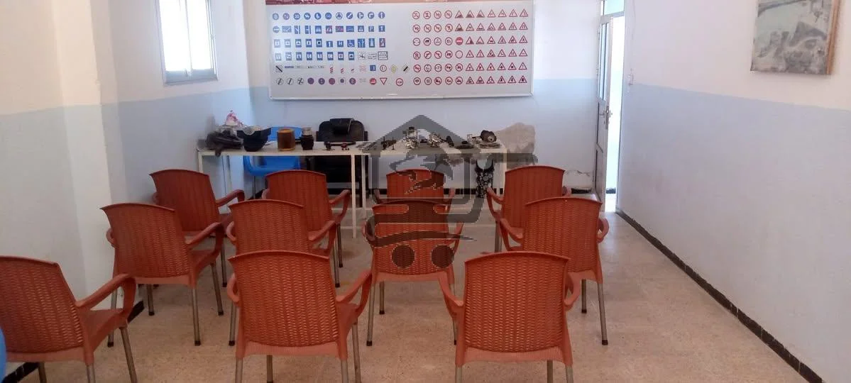 مدرسة منبج الخاصة لتعليم قيادة المركبات - الصورة 2