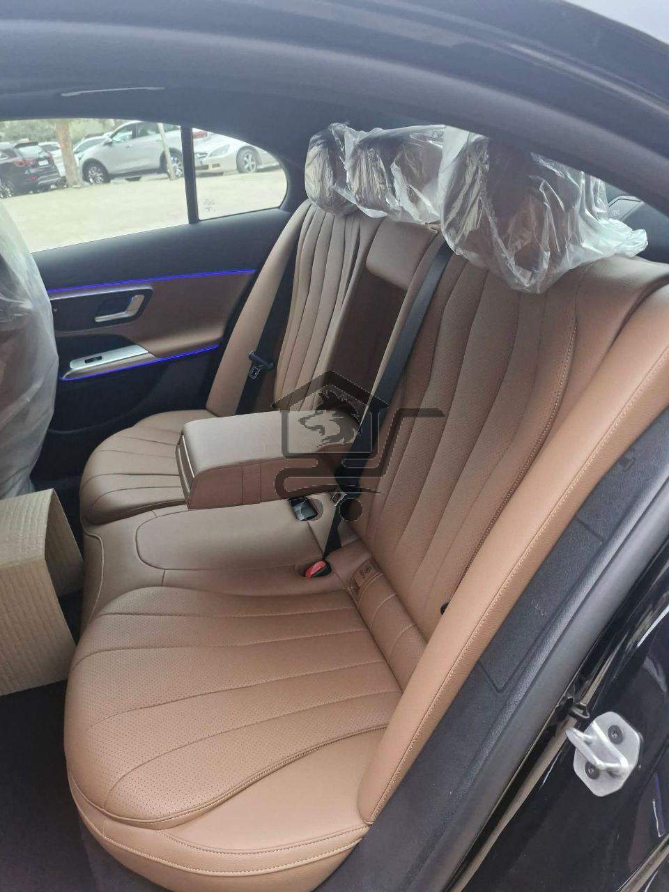 Mercedes E200 - الصورة 10