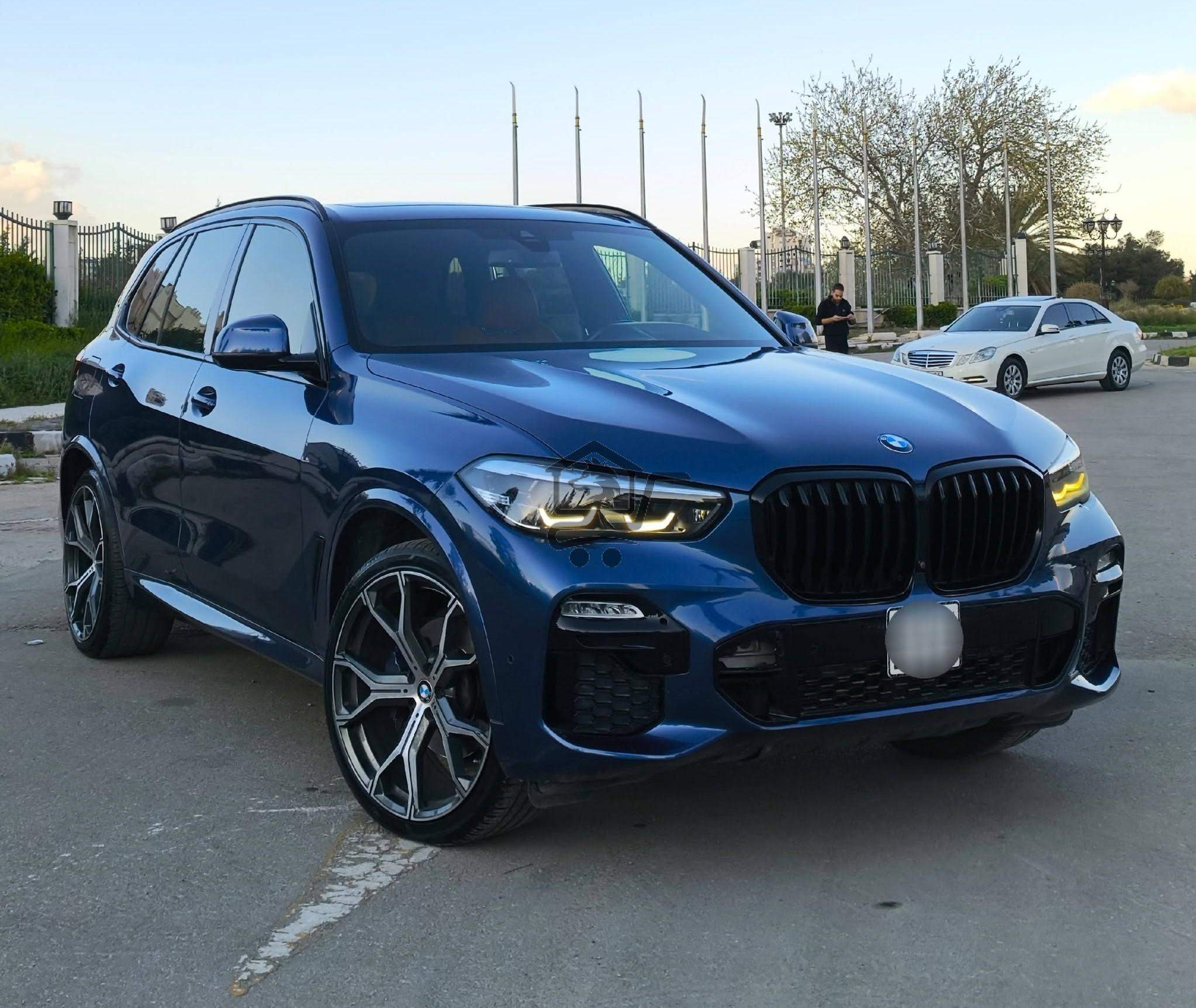 BMW X5 40i - الصورة 1