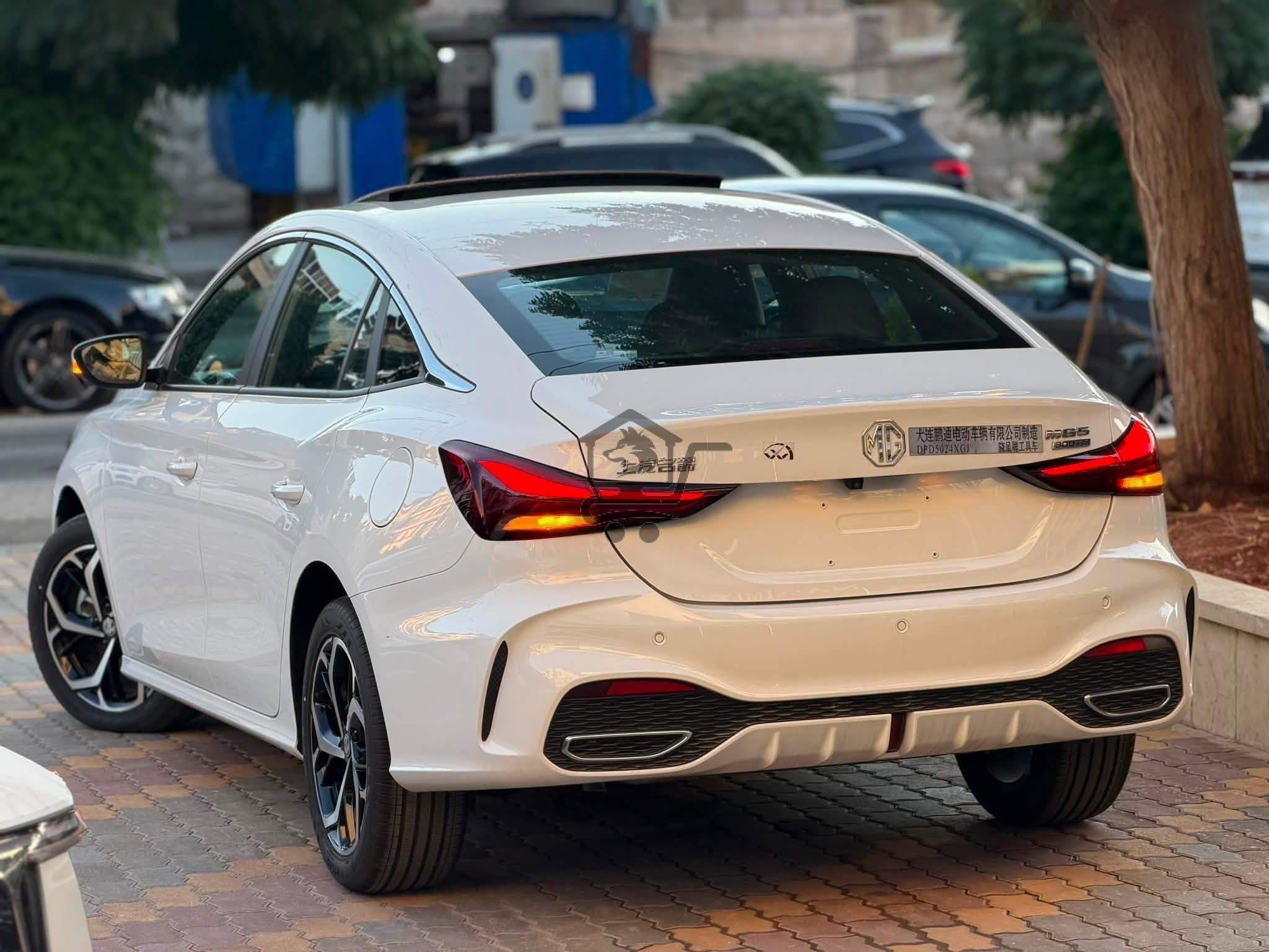 MG 5 GT 2025 - الصورة 4