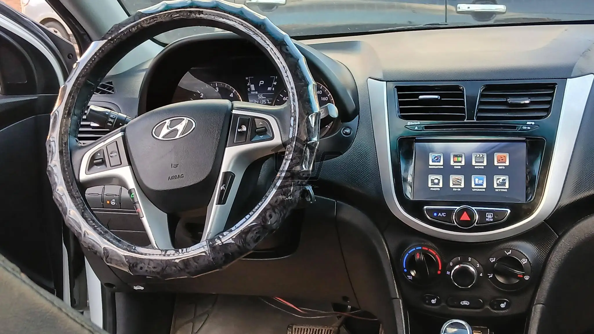 اكسنت موديل 2012 - الصورة 6