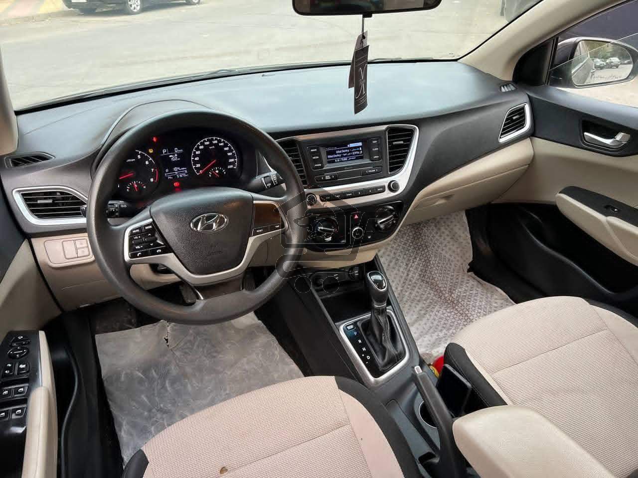 Hyundai Accent - الصورة 6