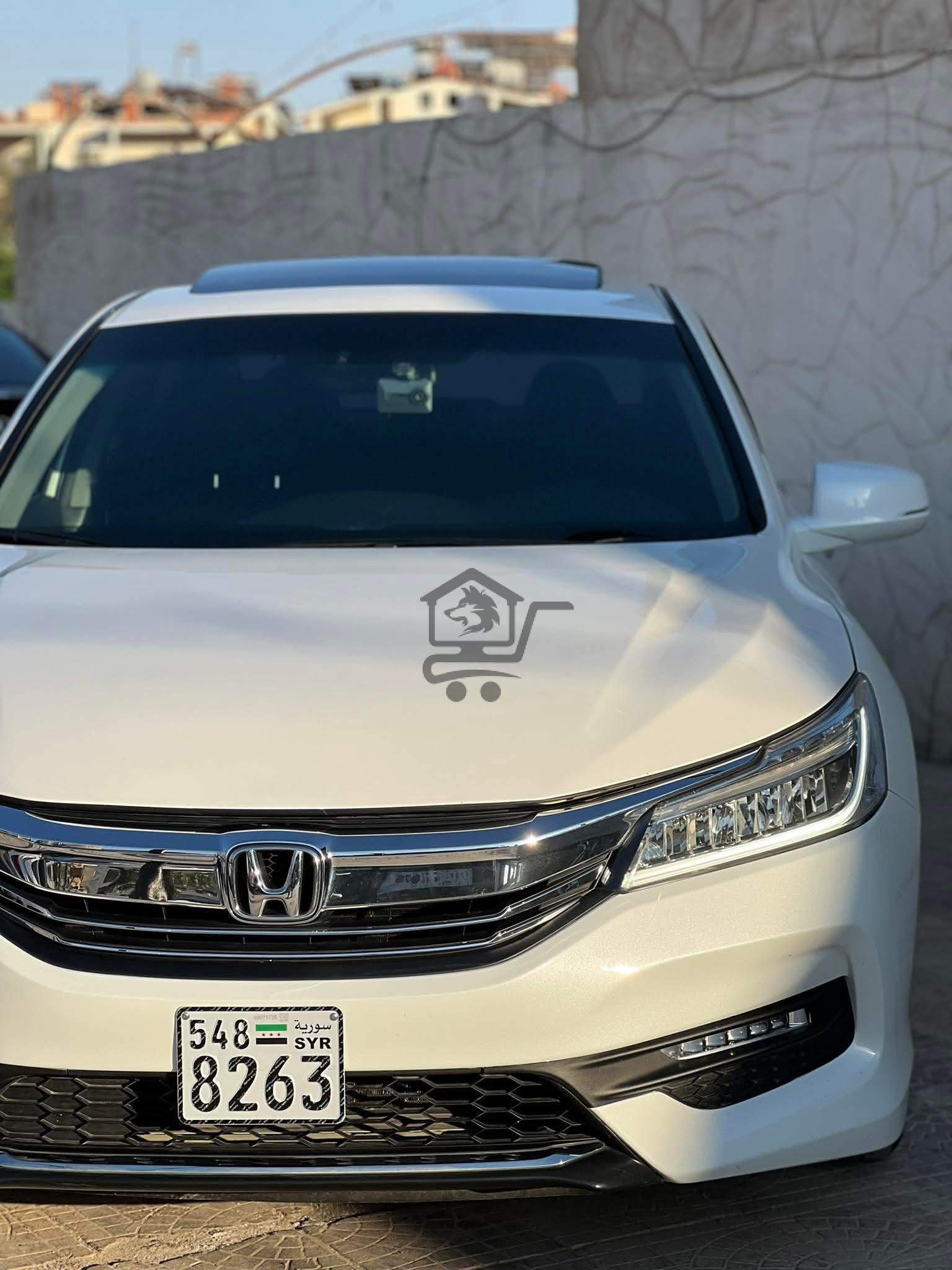 Honda Accord - الصورة 7