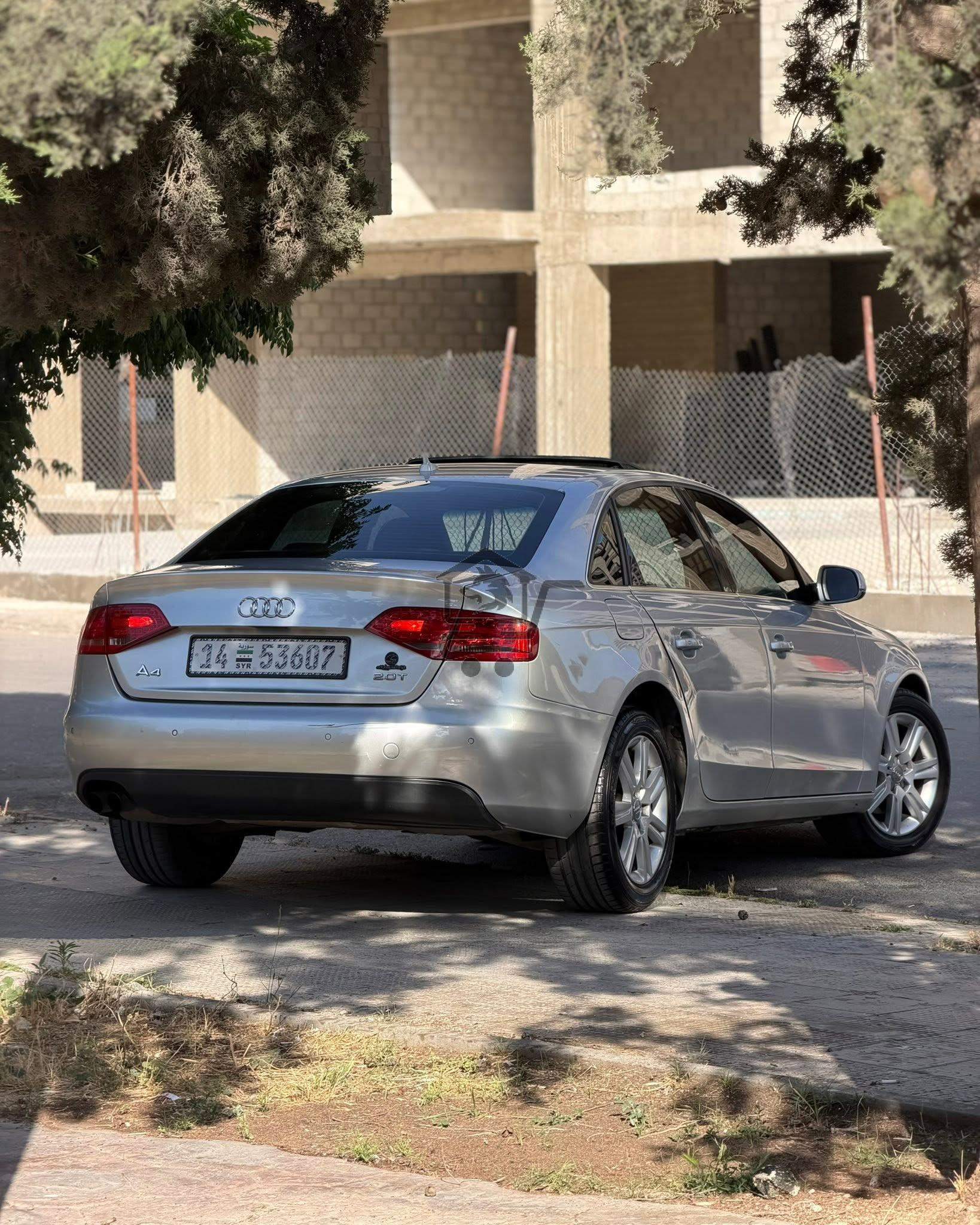 Audi A4 2011 - الصورة 2