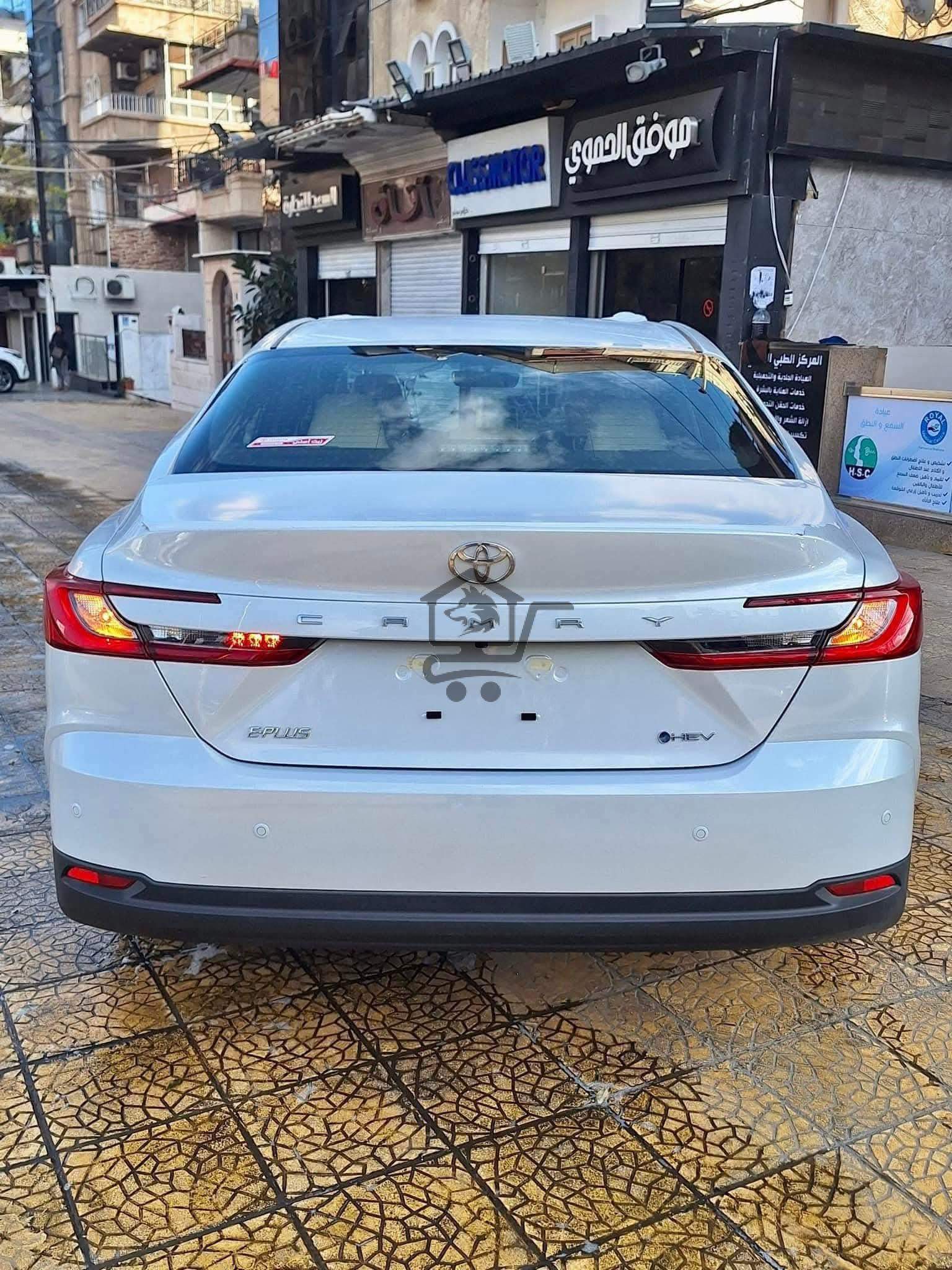 تويوتا كامري - الصورة 8