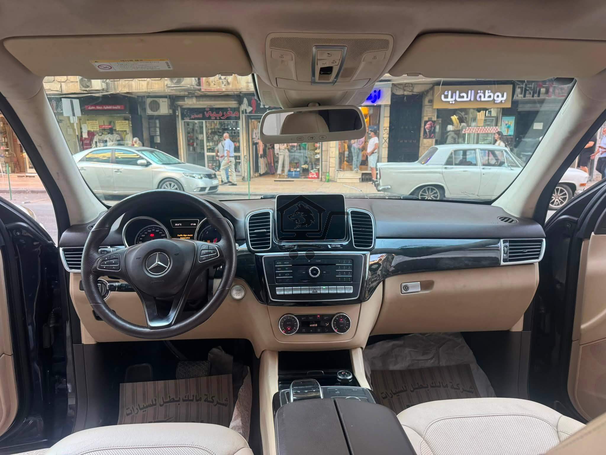 Mercedes-Benz GLE 350 - الصورة 6