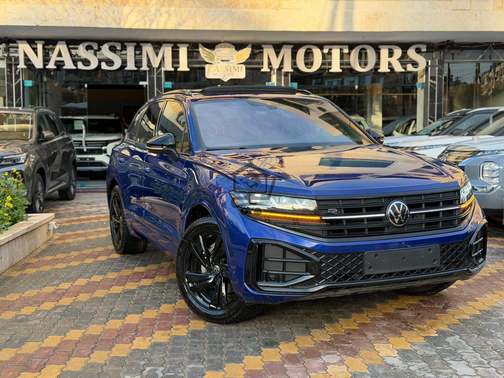 Volkswagen Touareg R 2024 - الصورة 1