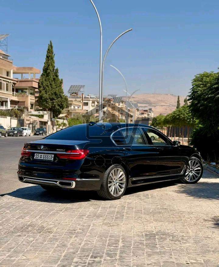 MERCEDES SCLASS 550 - الصورة 8