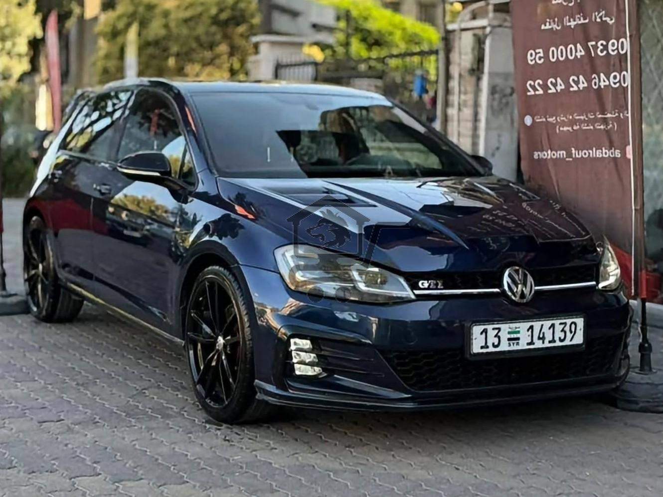 Volkswagen Golf Mk7 - الصورة 1