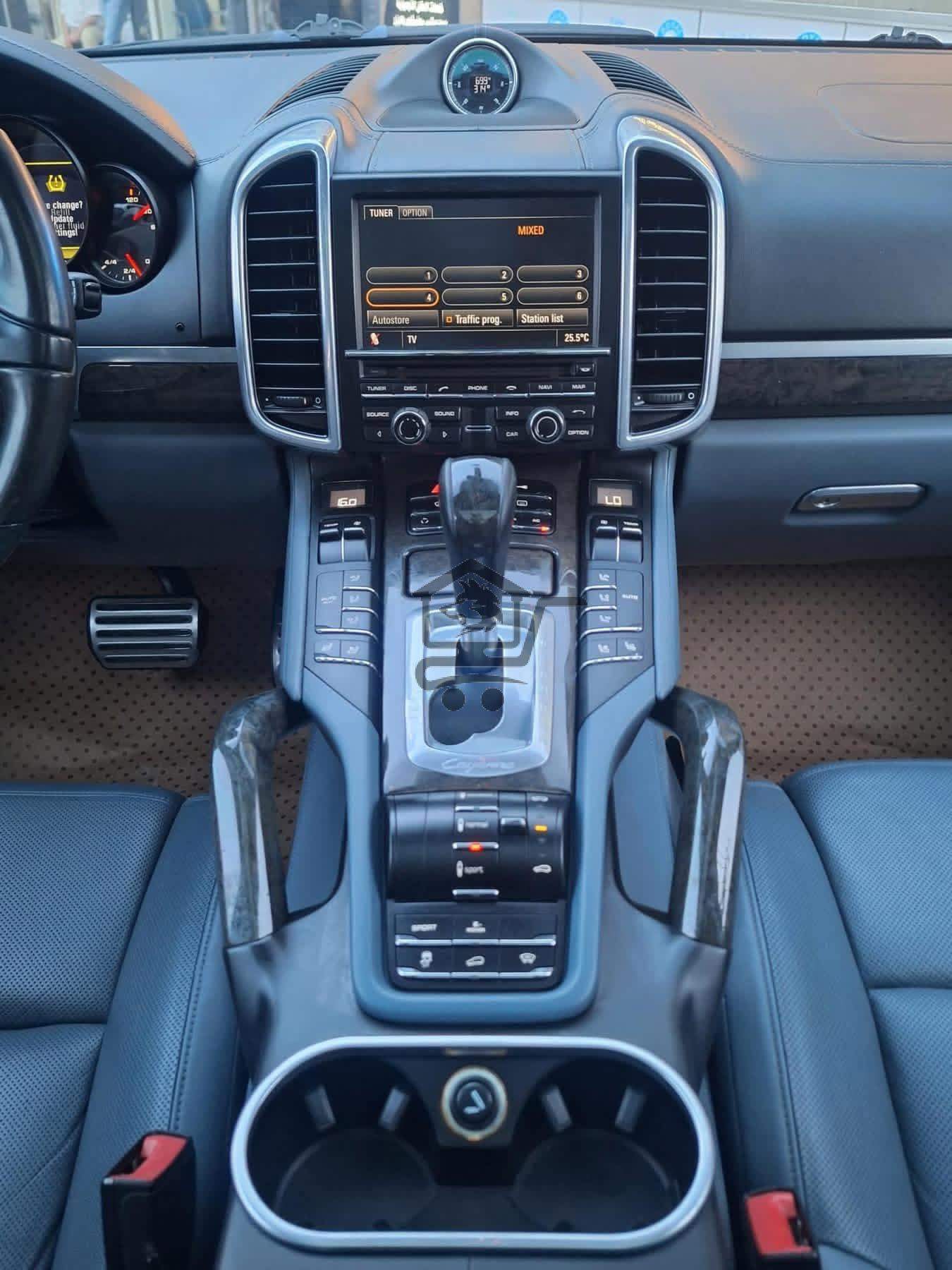 Porsche Cayenne 2011 - الصورة 8