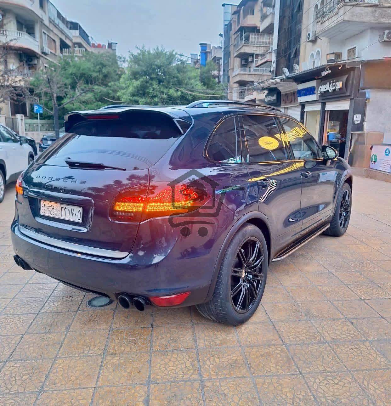 Porsche Cayenne 2011 - الصورة 2