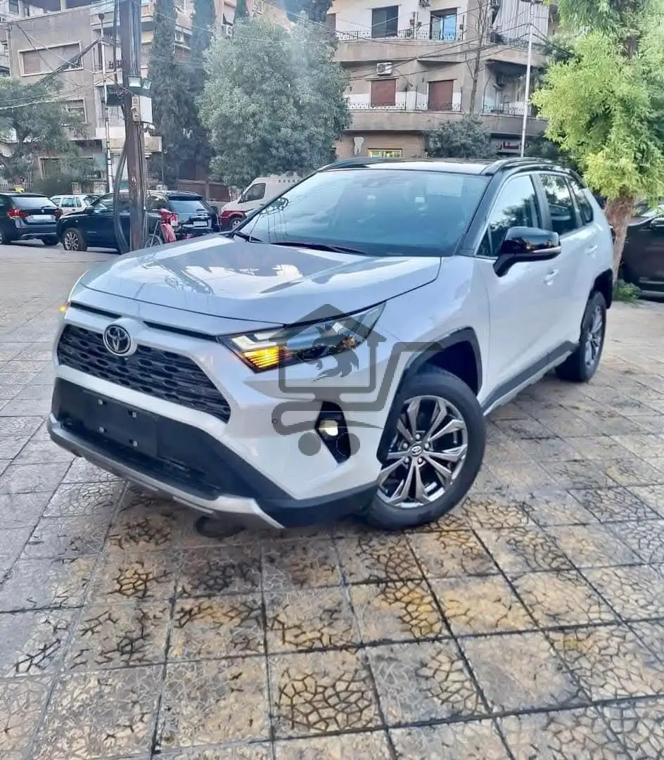 Toyota RAV 4 - الصورة 4