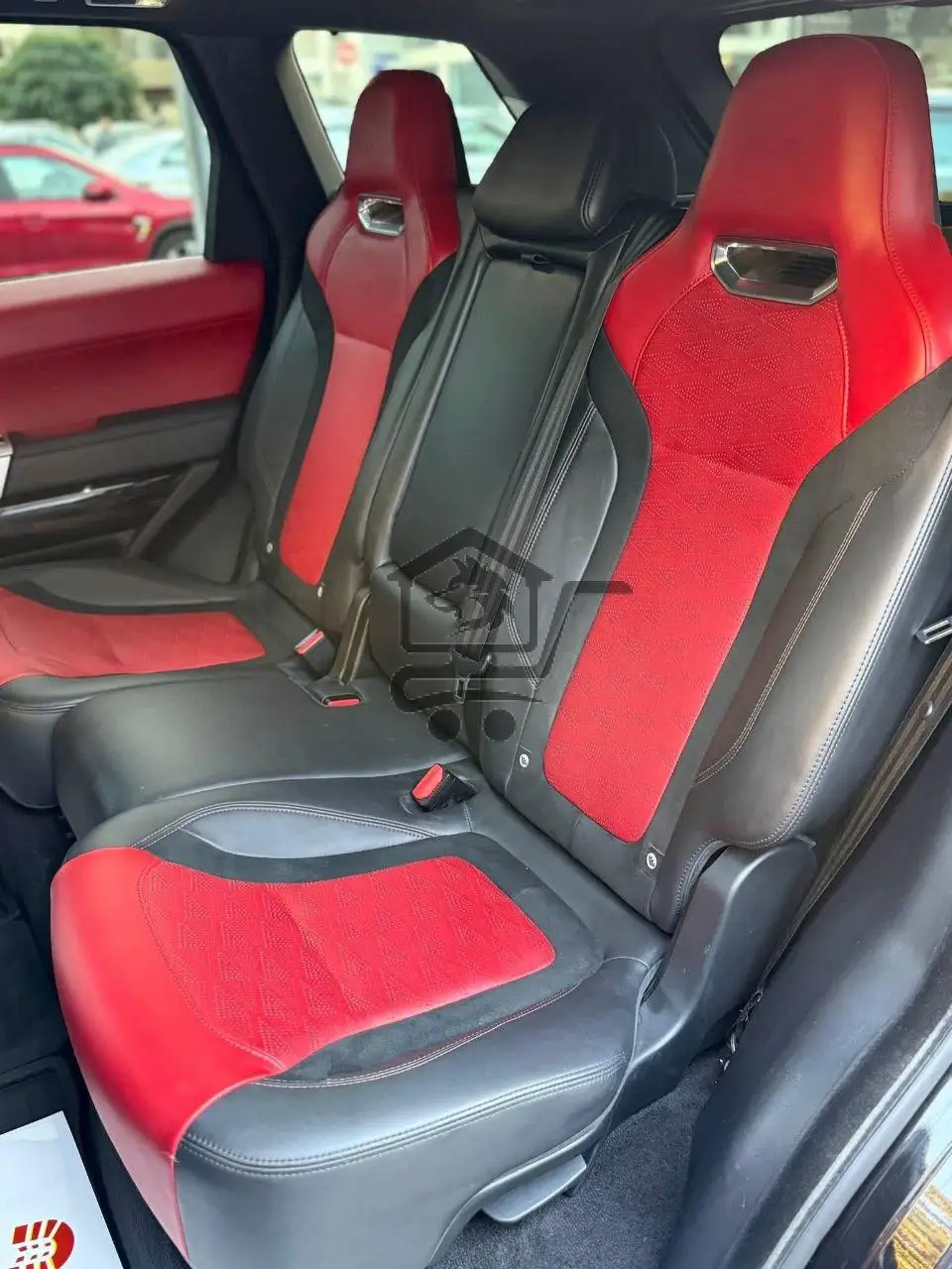 Land Rover Sport SVR - الصورة 9