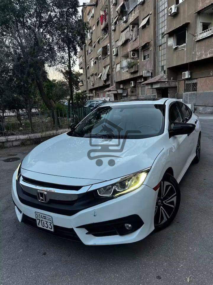 للايجار هوندا سيفيك - الصورة 2
