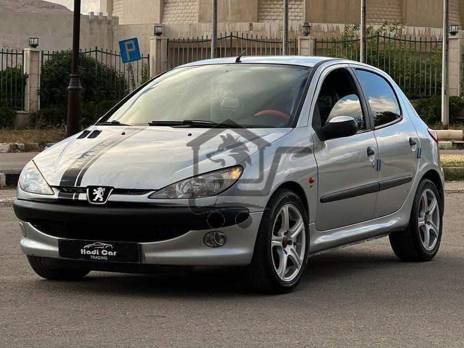 Peugeot 206 2004 - الصورة 1